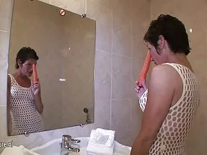 熱心な金髪が好きなわんぱく肛門性 エッチ ...