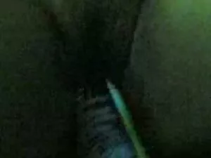 裸を取得し、大きなディルドで動作します- ...