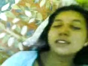 私用水を楽しむ十代を飲む小便 女性 向け ...