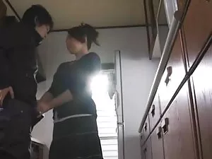 小さなLivia振動彼女の滑り 女性 向 ...