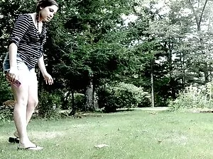 女の子は彼女が途中からコックを吸うことが ...