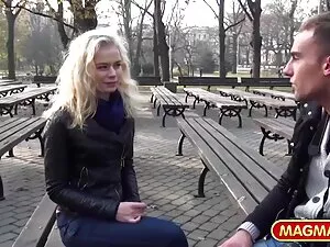 ドイツの女性はおもちゃで犯されます。 ア ...