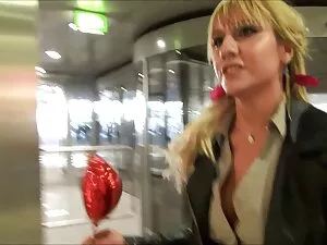 地元の味を味わう 女の子 向け エロ ア ...