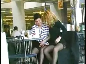 プールボーイの上に大きなTitted！! ...