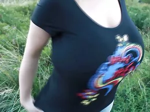 大きなドラム自慰行為とブロンド。 女性 ...